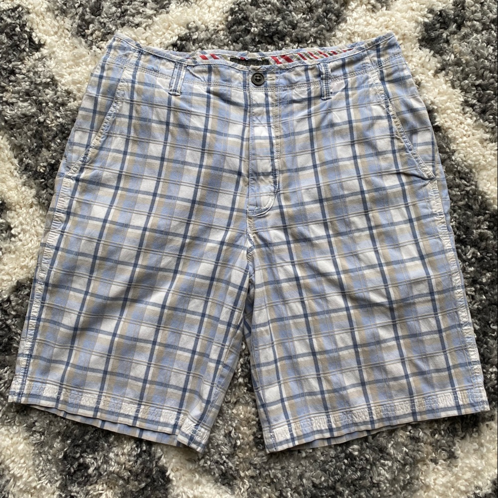 Short, barely worn. Dry cleaned - smoke free home.